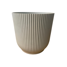 Maceta plástica gris claro con lineas 20 cm
